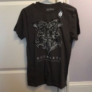 Harry Potter Hogwarts Crest T-shirt - Lootcrate